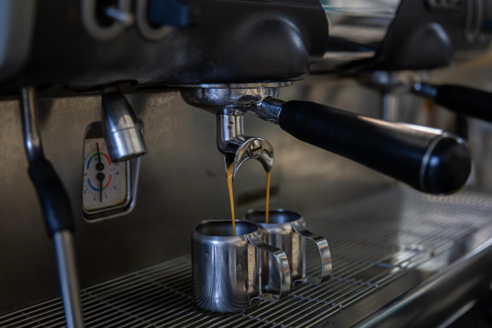 Espressoare profesionale: investiția care poate influența calitatea fiecărei cafele servite