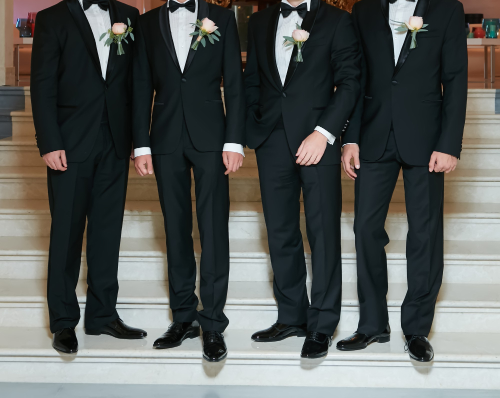 Pantaloni ceremonie: Ghidul alegerii perfecte pentru evenimente speciale